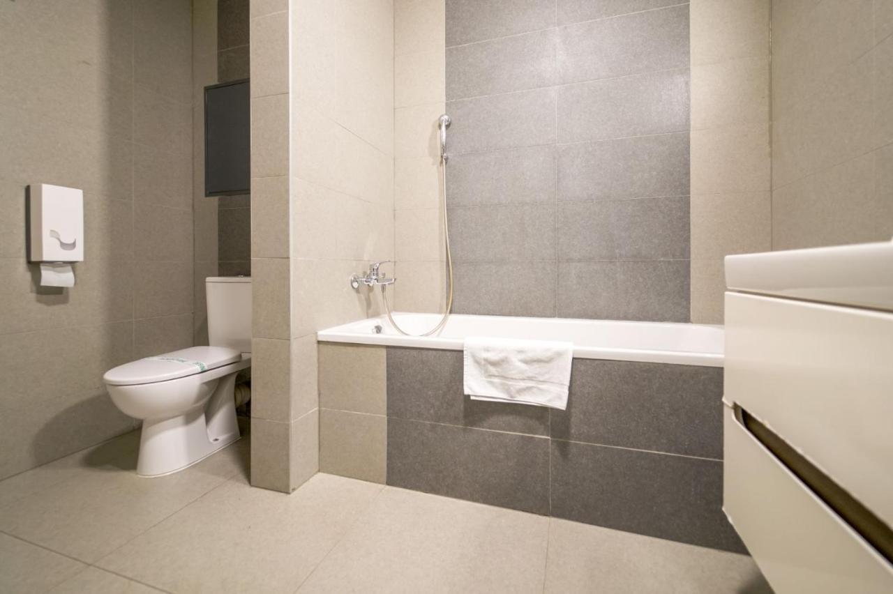 Vesna Convenient Apartment Братислава Экстерьер фото